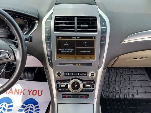 Used 2019 Lincoln MKZ Premiere image 18
