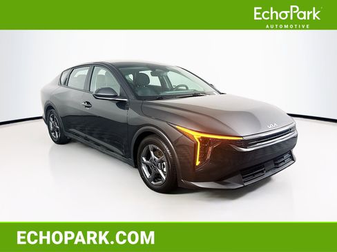 Used 2025 Kia K4 FWD image 1