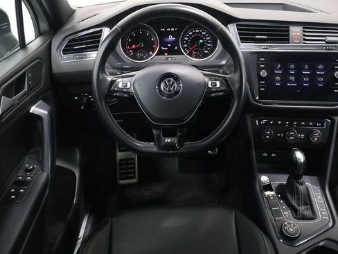 Used 2021 Volkswagen Tiguan SE R-Line image 16