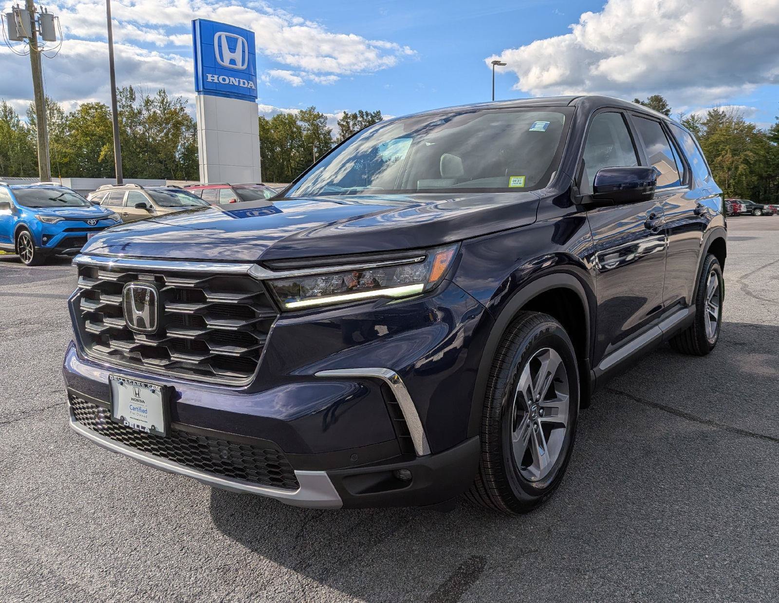 Certified 2024 Honda Pilot EX-L image 3