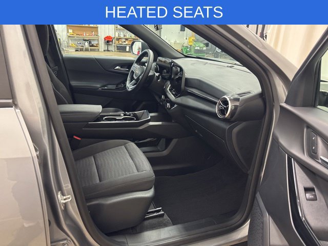 Used 2026 Chevrolet Equinox LT FWD image 13