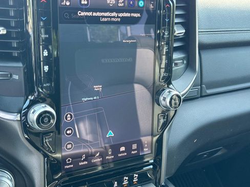 New 2026 RAM 1500 Laramie AWD/4WD image 34