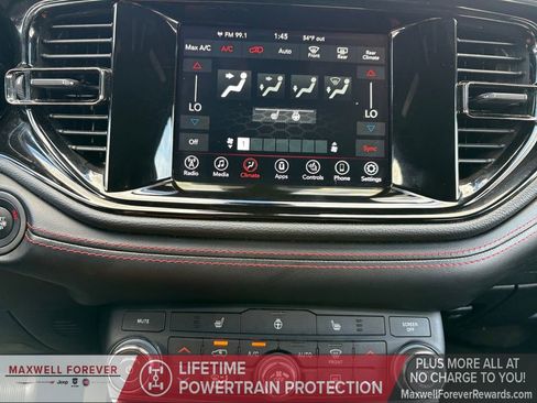 Used 2023 Dodge Durango GT image 4