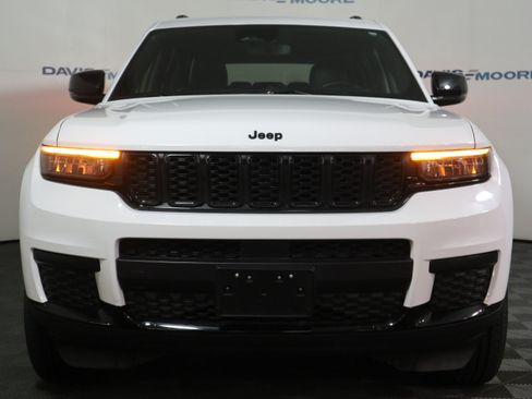 Used 2024 Jeep Grand Cherokee L Laredo AWD/4WD image 14