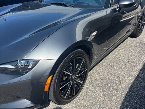 Used 2024 MAZDA MX-5 Miata Grand Touring w/ Weather Package RWD image 4