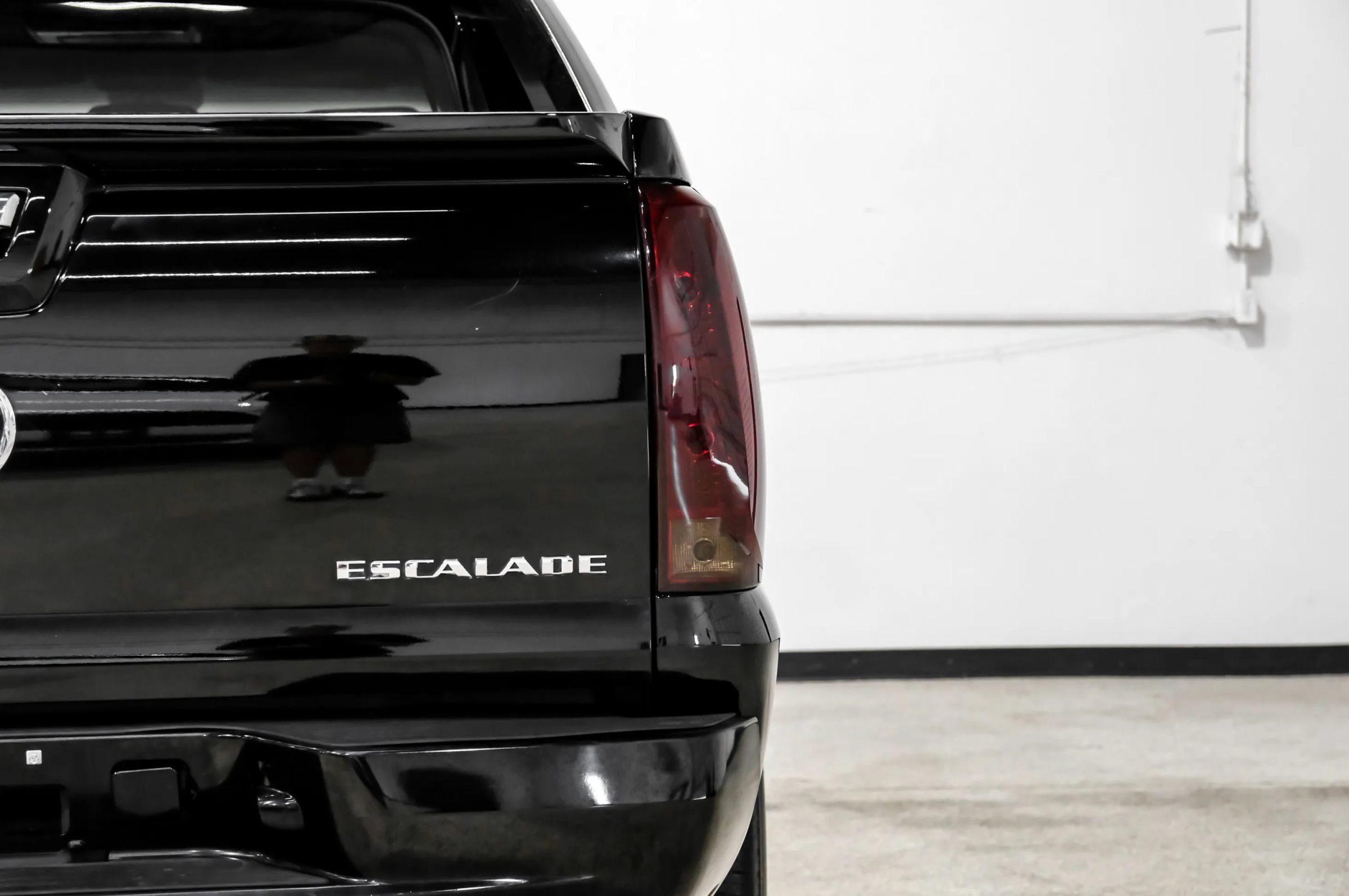 Used 2012 Cadillac Escalade EXT Premium AWD/4WD image 53