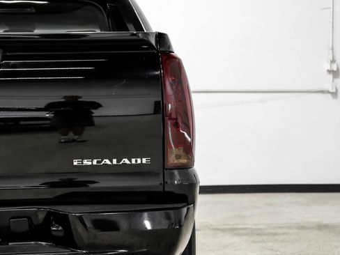 Used 2012 Cadillac Escalade EXT Premium AWD/4WD image 53