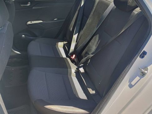 Used 2019 Hyundai Accent SE FWD image 17