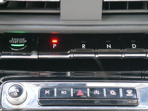 Used 2023 Lincoln Corsair Reserve AWD/4WD image 20