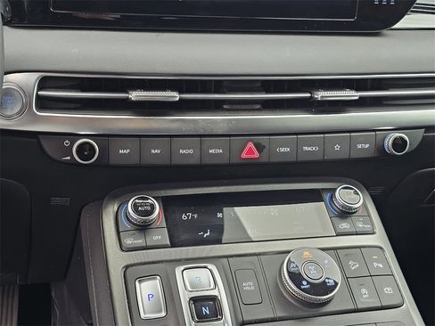 Certified 2025 Hyundai Palisade Calligraphy image 23