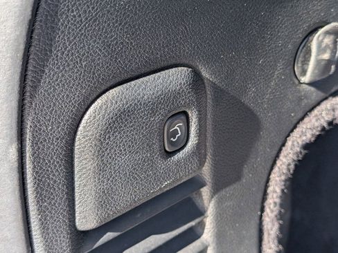 Used 2017 Jeep Grand Cherokee Overland image 6