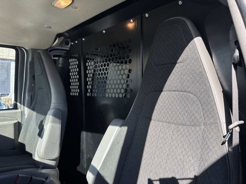Used 2023 Chevrolet Express 2500 w/ Driver Convenience Package image 21