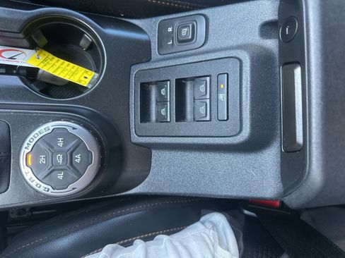 Used 2023 Ford Bronco Badlands AWD/4WD image 41