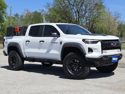 Used 2024 Chevrolet Colorado ZR2 w/ ZR2 Bison Edition image 2