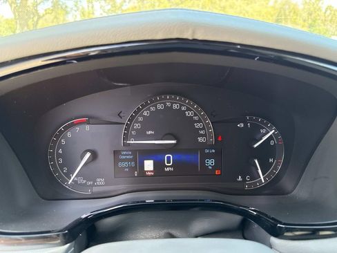 Used 2017 Cadillac XT5 Luxury w/ Driver Awareness Package image 27