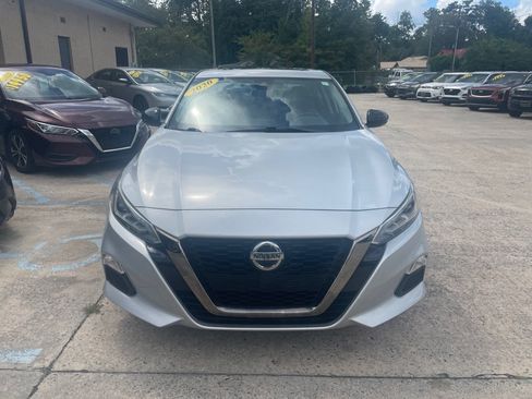 Used 2020 Nissan Altima 2.5 SR w/ Premium Package FWD image 3
