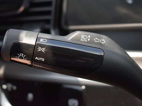 Used 2023 Kia Sportage EX FWD image 23