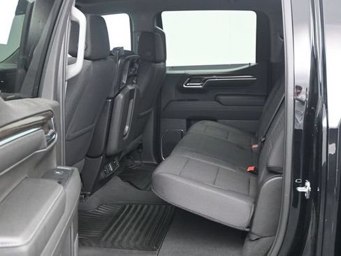 Used 2024 Chevrolet Silverado 1500 LT AWD/4WD image 5