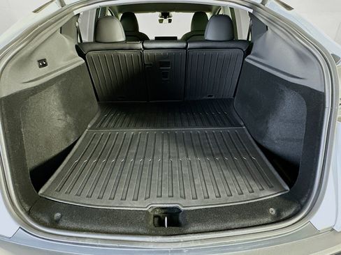 Used 2026 Tesla Model Y AWD image 26