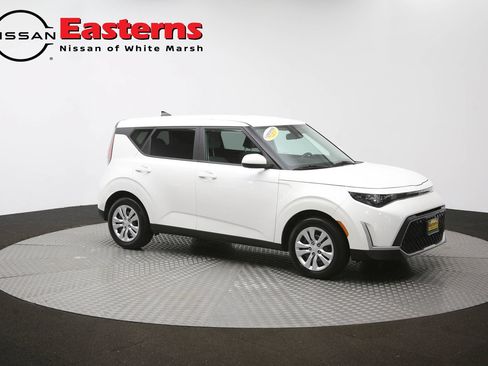 Used 2023 Kia Soul LX FWD image 46