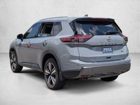 Used 2024 Nissan Rogue SL w/ SL Premium Package FWD image 8