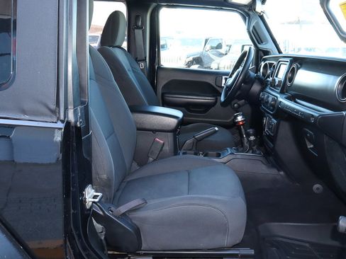 Used 2021 Jeep Wrangler Sport image 23