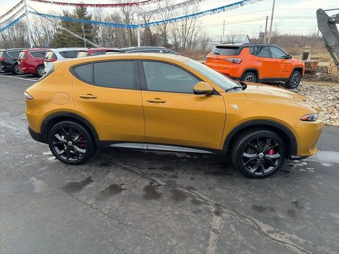 Used 2024 Dodge Hornet R/T w/ Track Pack image 10