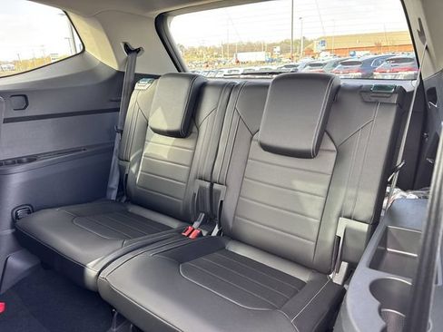Used 2026 Volkswagen Atlas SEL AWD/4WD image 10