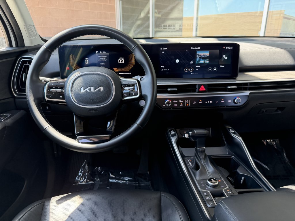 Used 2025 Kia Sorento X-Line EX AWD/4WD image 16