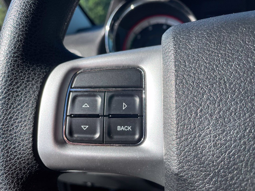 Used 2013 Dodge Durango SXT RWD image 16