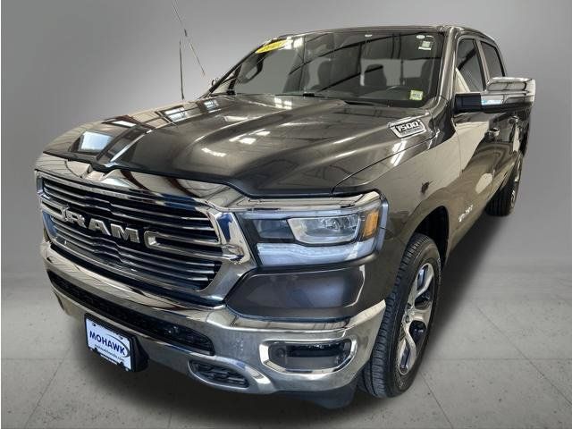 Used 2023 RAM 1500 Laramie AWD/4WD image 1