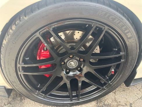 Used 2019 INFINITI Q60 Red Sport 400 image 10