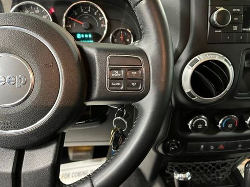 Used 2016 Jeep Wrangler Sahara w/ Connectivity Group AWD/4WD image 26