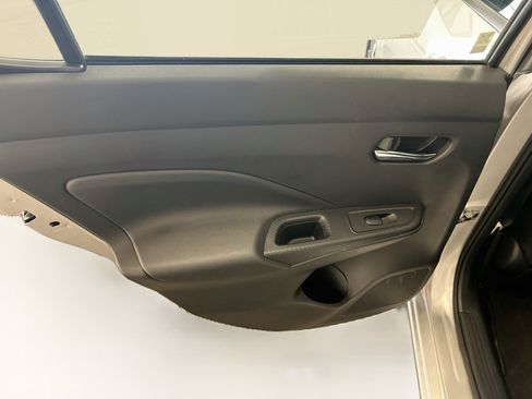 Used 2025 Nissan Versa SV FWD image 26
