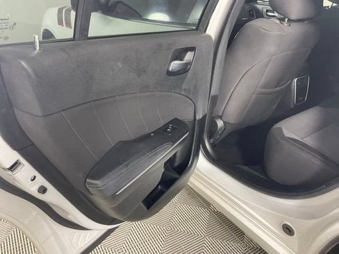 Used 2022 Dodge Charger SXT RWD image 23