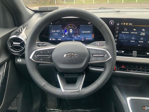 New 2026 Chevrolet Equinox LT w/ Convenience Package II image 17