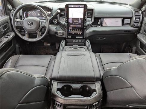 Used 2025 RAM 2500 Limited AWD/4WD image 16
