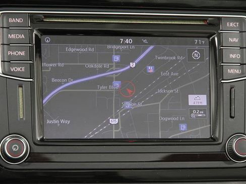 Used 2017 Volkswagen Beetle 1.8T Classic image 11