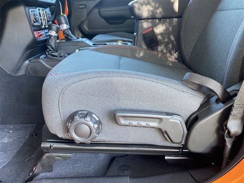 New 2025 Jeep Gladiator Rubicon w/ Convenience Group image 14