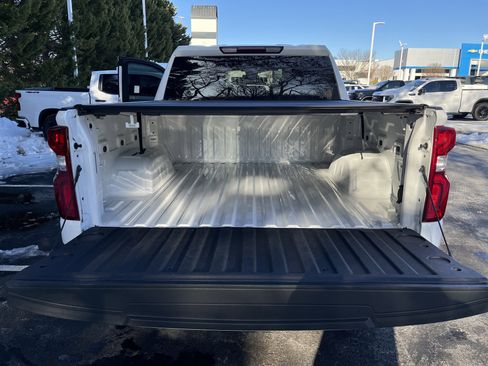 Used 2023 Chevrolet Silverado 1500 RST w/ Z71 Off-Road Package image 29