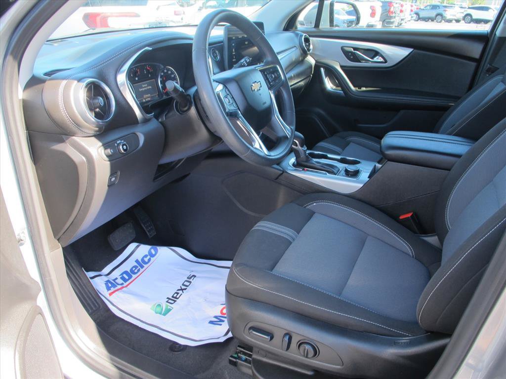 Used 2025 Chevrolet Blazer LT FWD image 10
