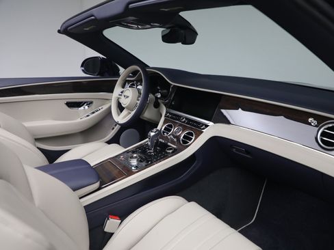 New 2026 Bentley Continental GTC AWD/4WD image 27