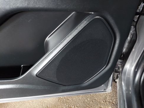Used 2023 Ford Explorer XLT RWD image 24
