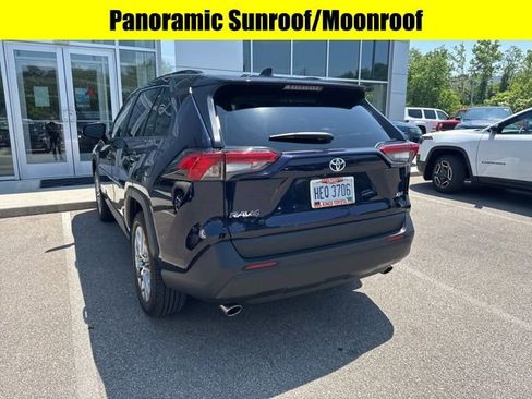 Used 2023 Toyota RAV4 XLE Premium FWD image 4