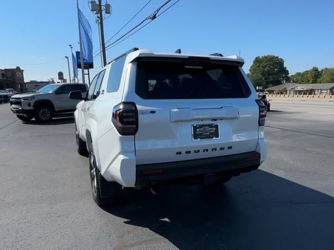 Used 2025 Toyota 4Runner TRD Sport Premium RWD image 7