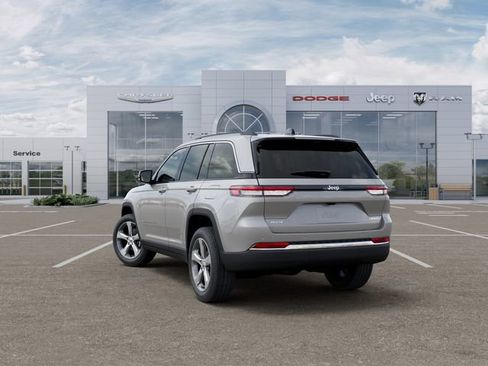 New 2025 Jeep Grand Cherokee Limited w/ Luxury Tech Group II AWD/4WD image 3