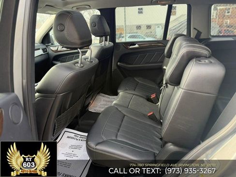 Used 2015 Mercedes-Benz GL 450 4MATIC w/ Lighting Package image 30