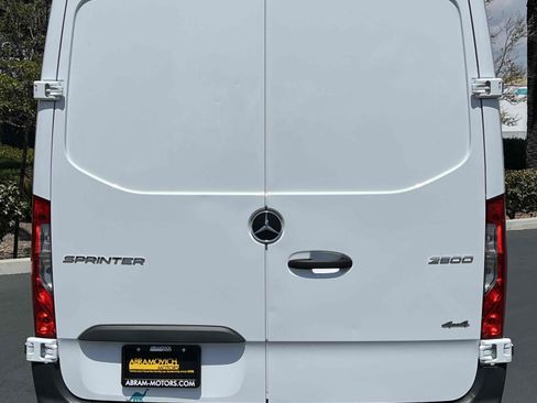 Used 2022 Mercedes-Benz Sprinter 2500 image 50