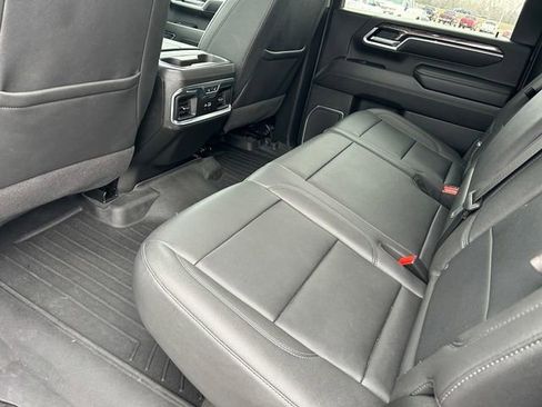 Used 2025 Chevrolet Silverado 2500 LTZ w/ LTZ Premium Package AWD/4WD image 12