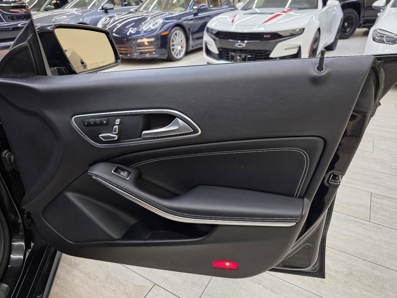 Used 2018 Mercedes-Benz CLA 250 4MATIC image 36